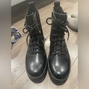 UGG sidnee Black Combat & Moto Boots